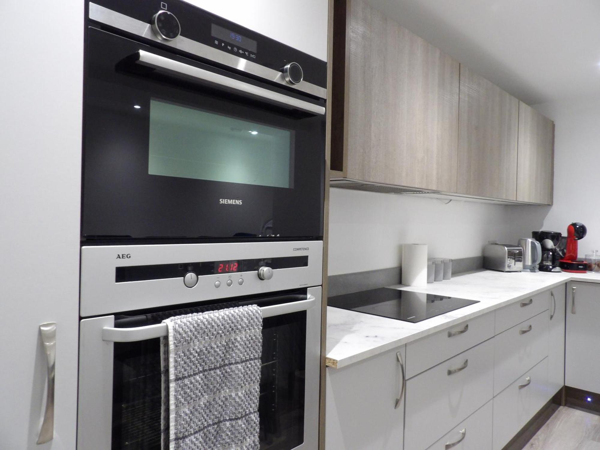 Lovely 3 Bedroom Apartment With Private Garden In Edinburgh City Centre Exterior foto
